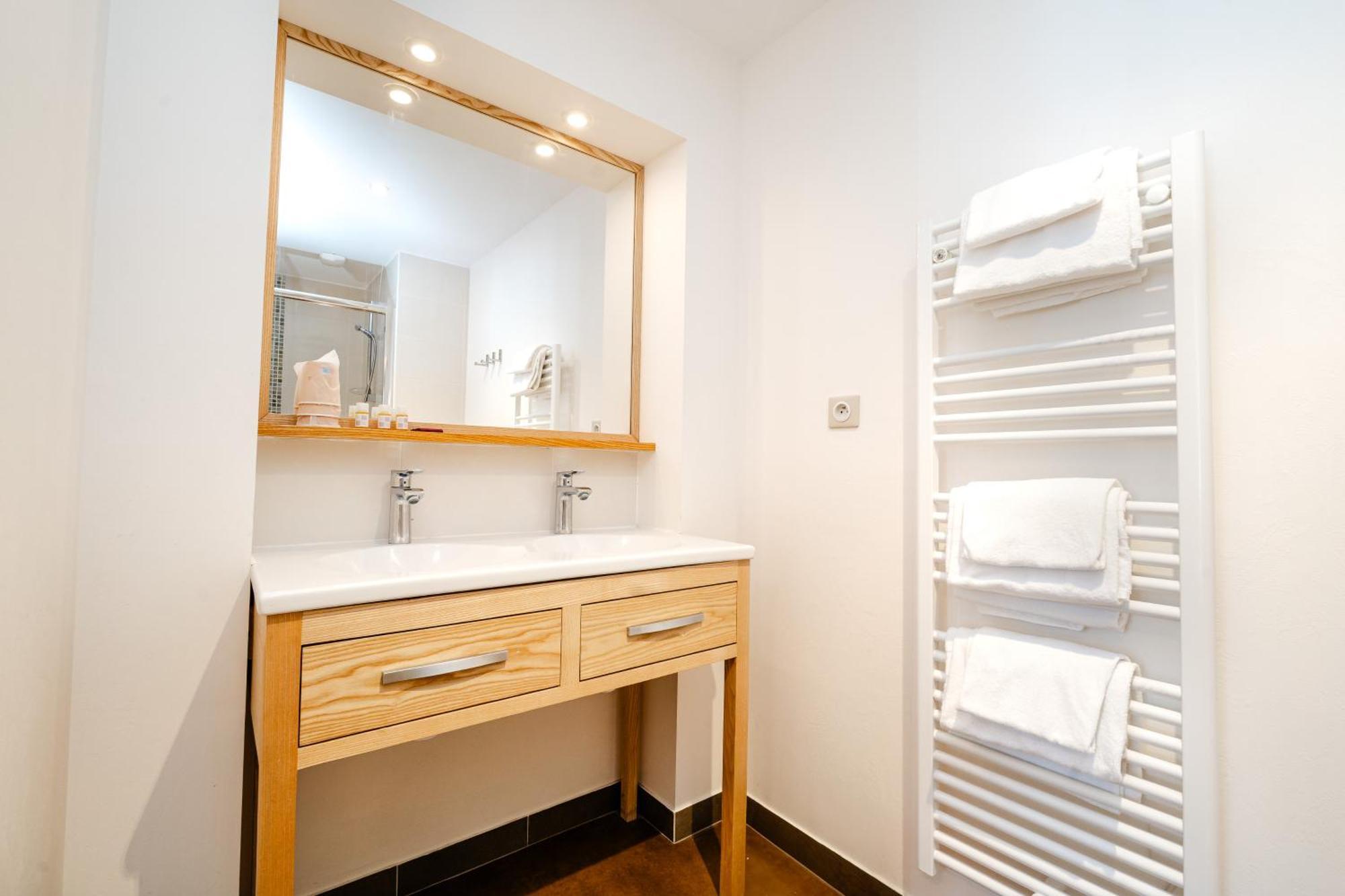 Village Vacances 3* Ternelia Les Residences D'Armor ドゥアルヌネ エクステリア 写真